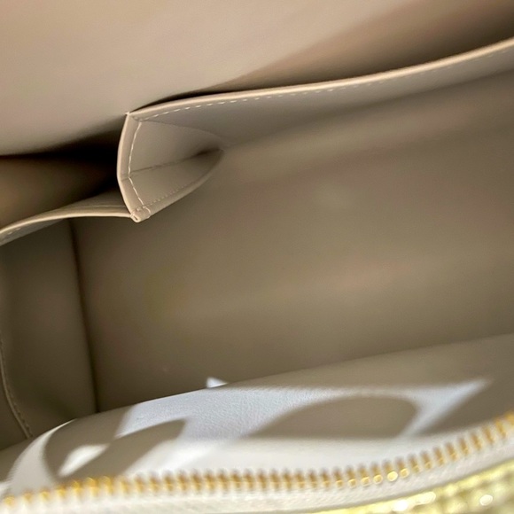 Authentic Louis Vuitton Monogram Vernis Tompkins Square M91150 Gris Handbag - Picture 12 of 17
